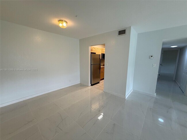 Foto del edificio - 2840 NW 55th Ave