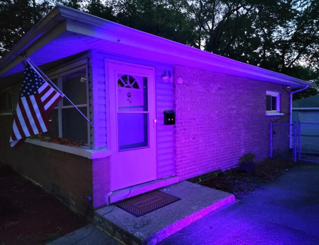 Foto del edificio - 3128 Nottingham Ave