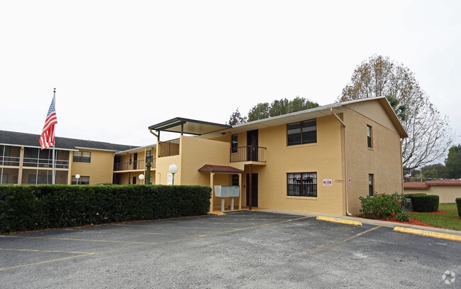 Building Photo - 130 E Johnson Ave