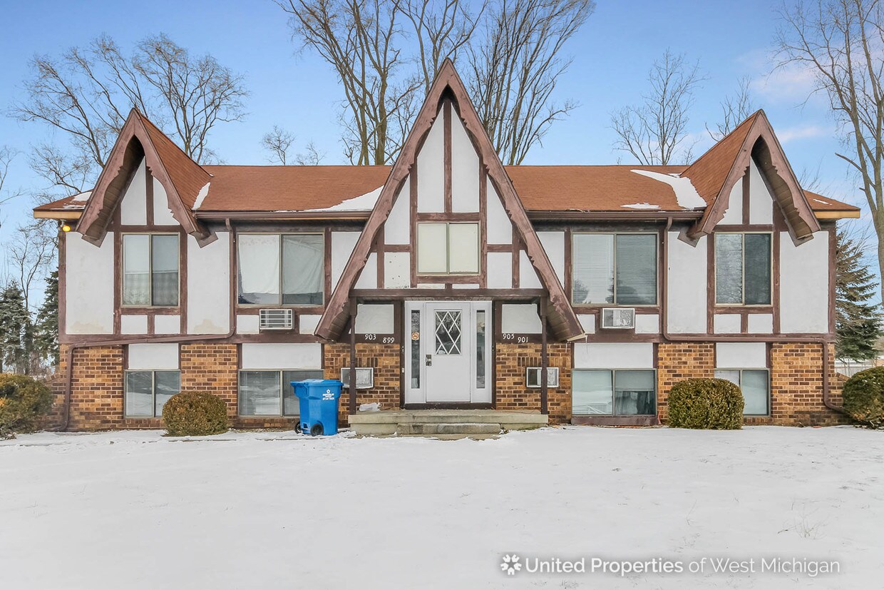 Primary Photo - 905 Hardwick Dr SE