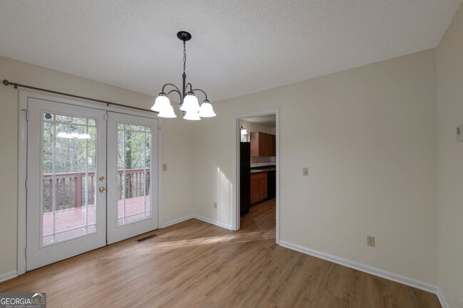 Building Photo - 5249 Cherry Hill Ln