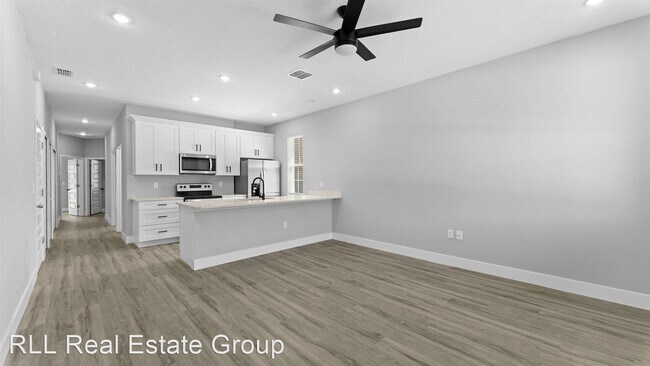 Foto del edificio - 3 br, 2 bath House - 4495 Barna Avenue