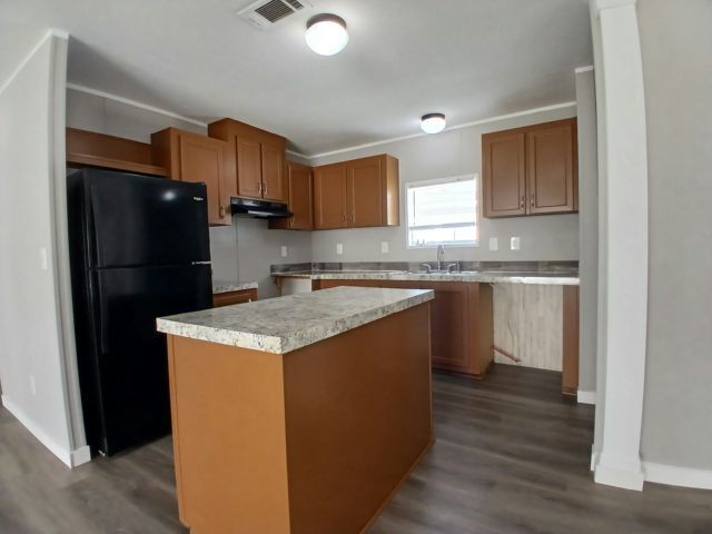 Foto del edificio - 13744 Wesleyan Blvd