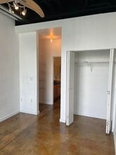Building Photo - 420 N Adams St