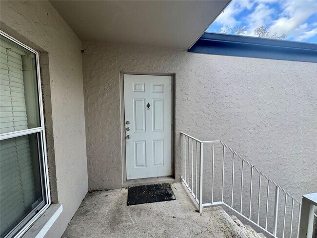 Foto del edificio - Cozy 1 Bedroom 1 Bath Condo In Brandon