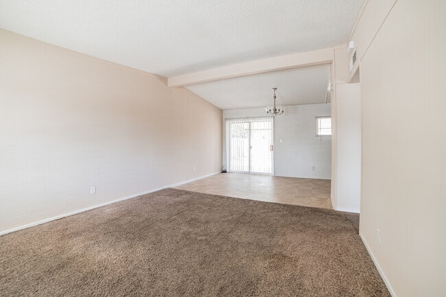 Building Photo - 4924 Carmen Blvd