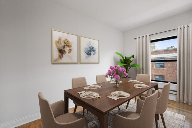 Building Photo - 813 W Waveland Ave