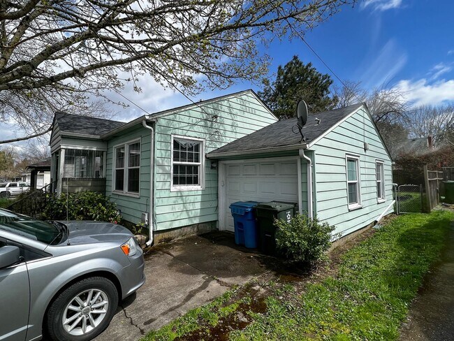 Foto del edificio - 396 23rd St NE