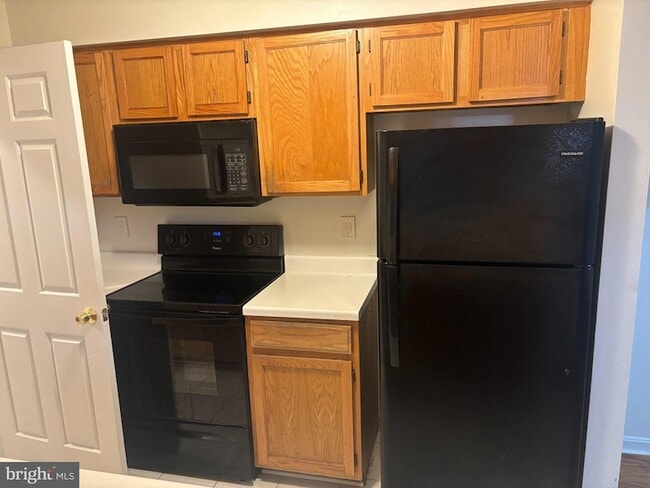 Building Photo - 5700 Olde Mill Ct