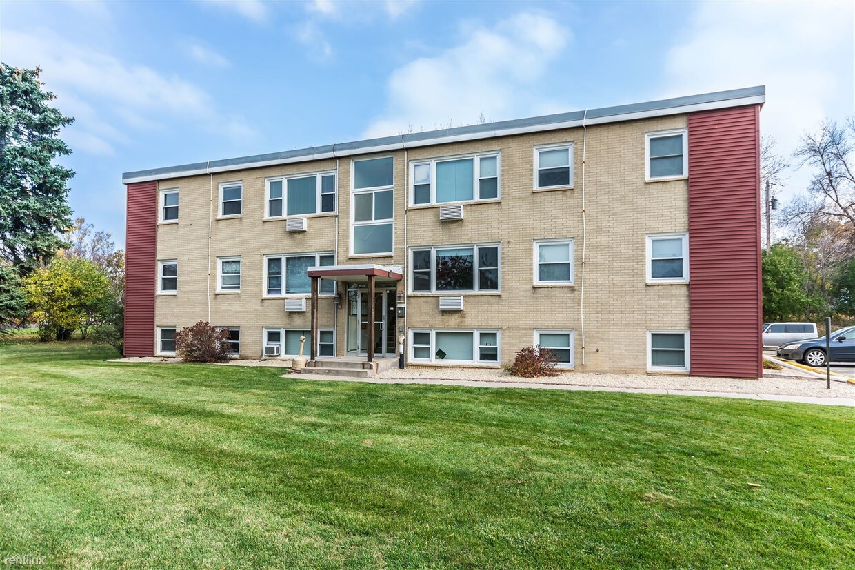 2447 County B Rd W, Roseville, MN 55113 Condo for Rent in Roseville, MN