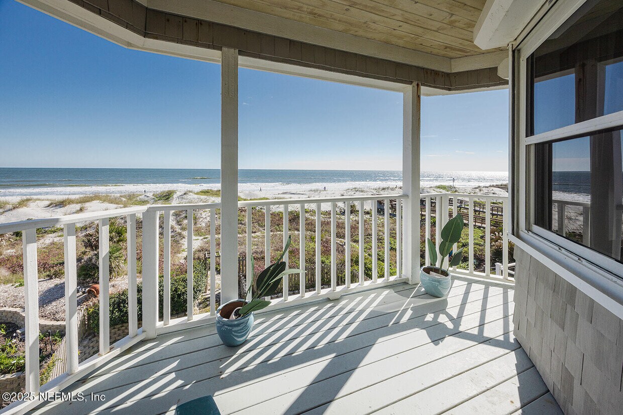 Foto principal - 1843 Ocean Dr S