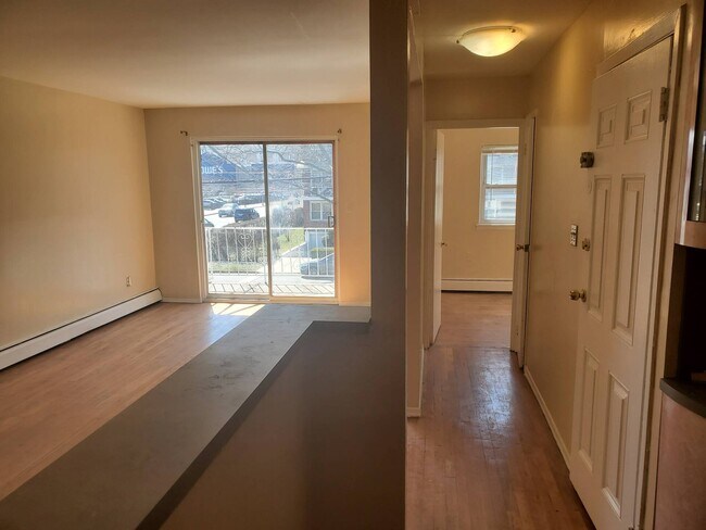 Foto del edificio - 2081 E 57th St