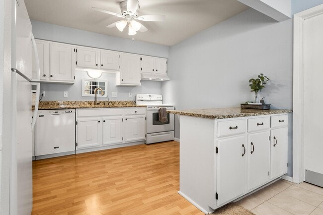 Building Photo - 20275 Independence Dr