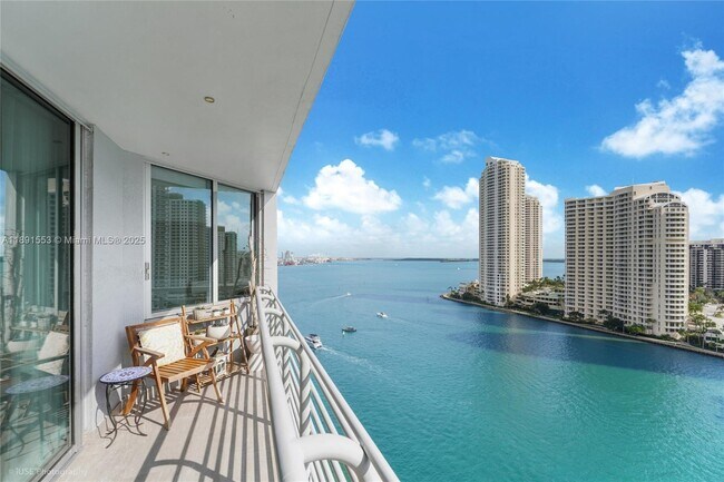 Building Photo - 325 S Biscayne Blvd