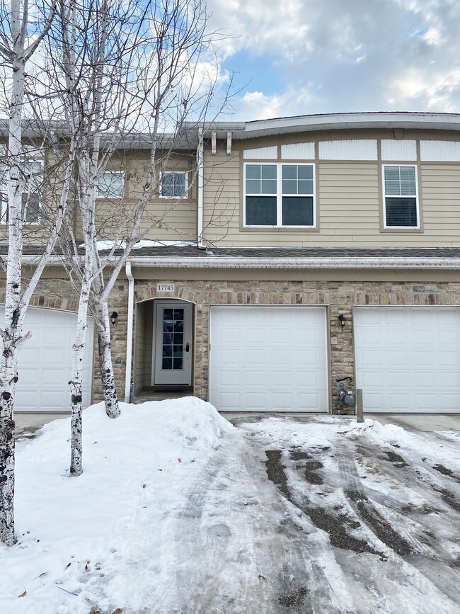 Foto del edificio - 17745 Valley Cove Ct