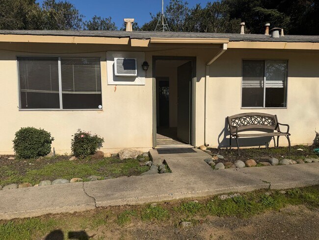 Building Photo - 2868003/60