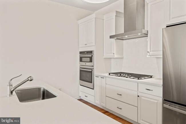 Building Photo - 2306 Palermo Dr