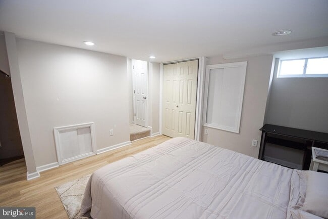 Building Photo - 1629 Searles Rd