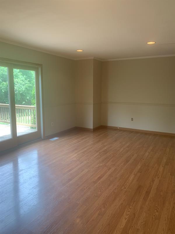 Building Photo - 32 Bartley Ct, Nottingham, MD, 21236