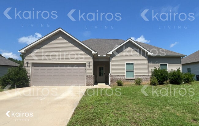 Building Photo - 220 White Oak Cir