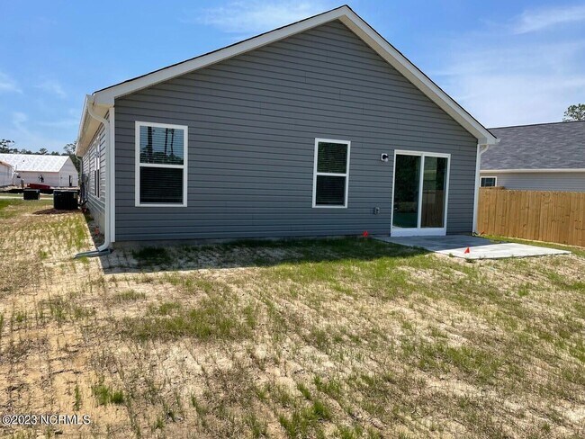 Building Photo - 1484 New Sun Dr SE