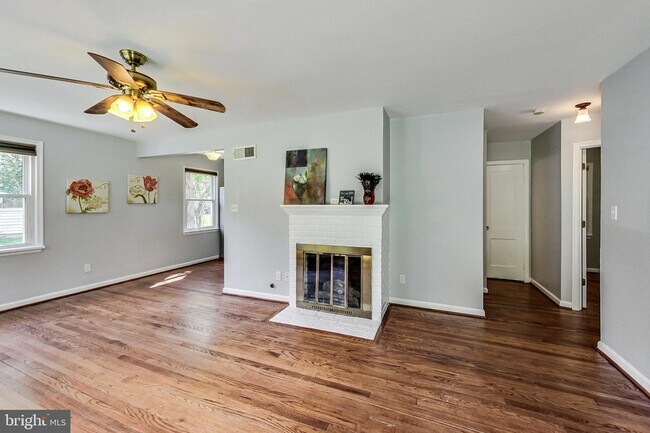 Foto del edificio - 6641 Barrett Rd