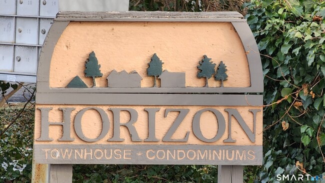 Building Photo - 1 Horizon Dr