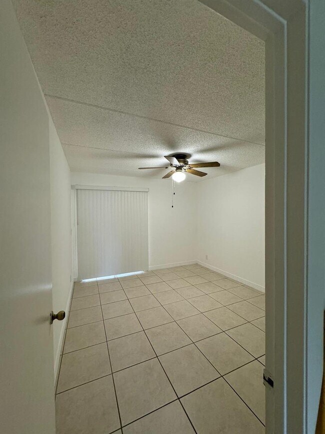 Building Photo - 2100 Springdale Blvd