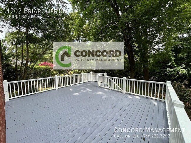 Foto del edificio - 1202 Briarcliff Rd