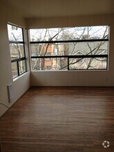 Building Photo - 1417 4th Ave W