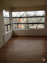 Building Photo - 1417 4th Ave W
