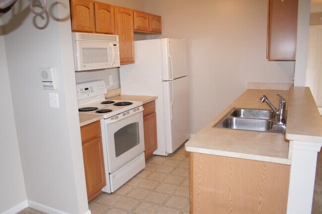 Building Photo - 1457 Duncan Dr