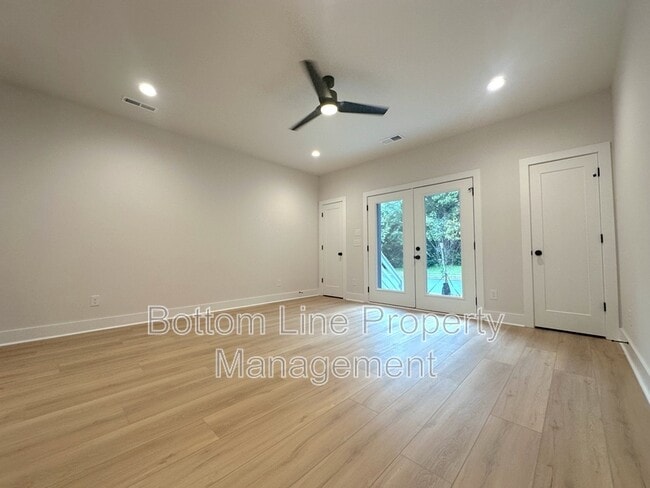 Foto del edificio - 1312 Carolyn Dr