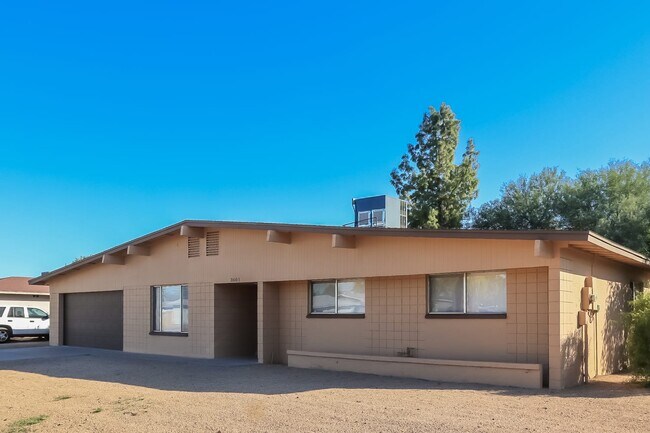 Building Photo - 3601 W Cheryl Drive