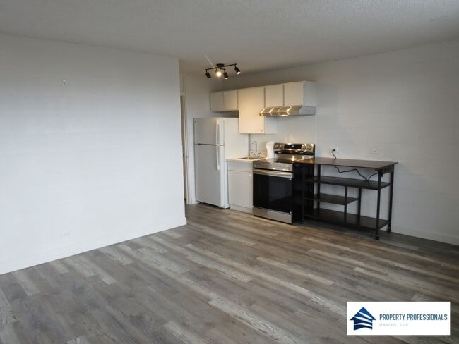 Building Photo - Welcome Home