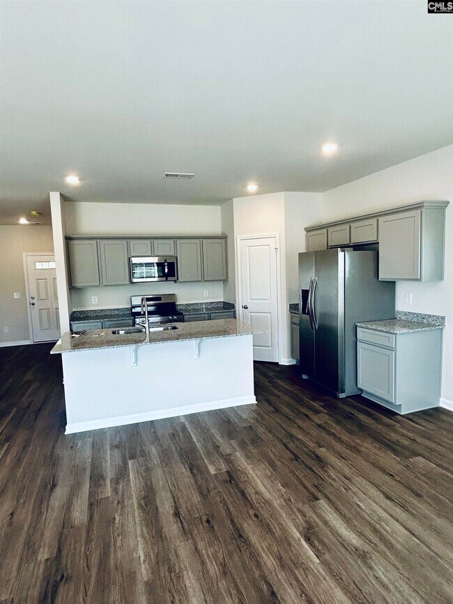 Building Photo - 264 S Lake Ct