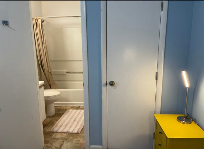 Foto del edificio - 1410 Collegiate Cir