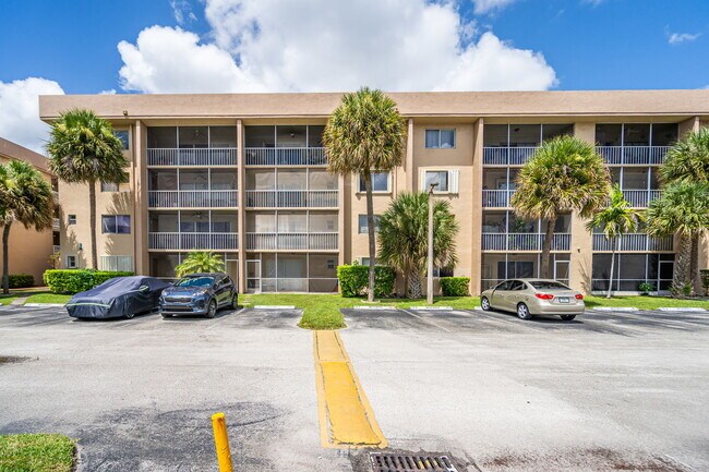 Photo - 17000 NW 67th Ave Apartment