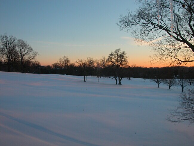 Foto del edificio - 6201 Lisbon Ave