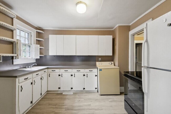 Foto del edificio - 616 N Highland St