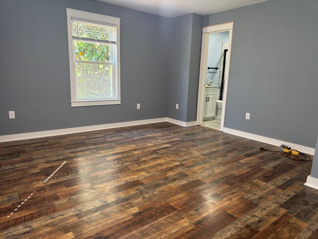 Foto del edificio - 1008 Rockland Cir SW