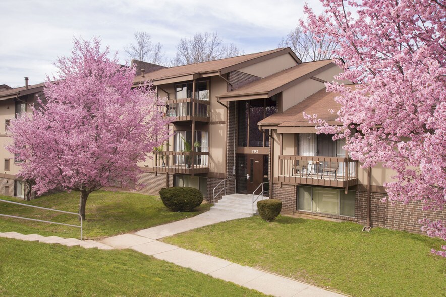 Cranbrook Hills Apartments Rentals Cockeysville, MD