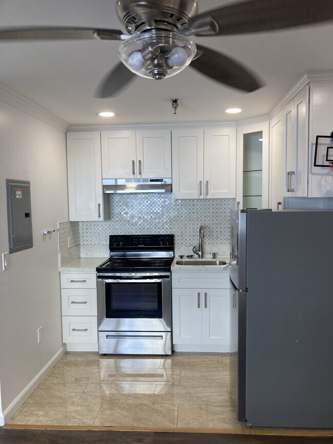 Foto del edificio - Bakman Hall