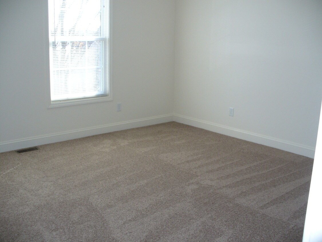 Foto del edificio - 675 Morris Ave