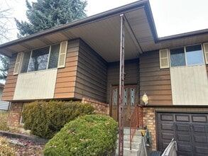 Building Photo - 249 Gregory Dr