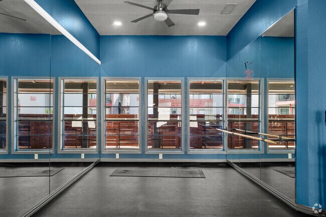 Gimnasio - District at Midtown