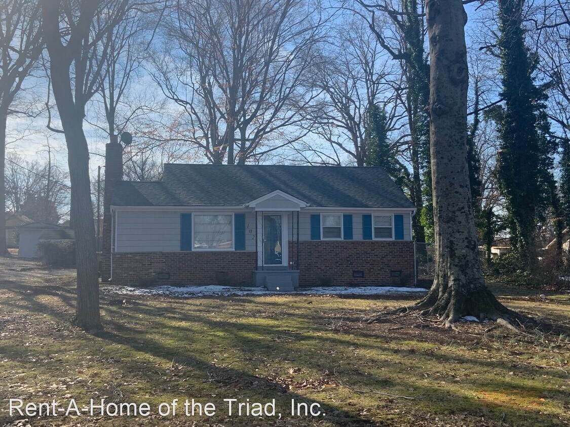 Primary Photo - 2 br, 1 bath House - 102 Duffy Avenue