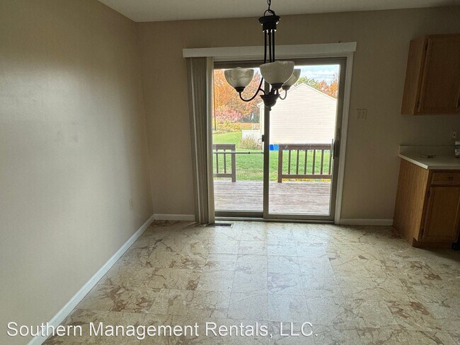 Building Photo - 2 br, 1.5 bath House - 250 Olney Rd