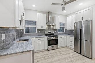 Building Photo - 43 Lonsdale St