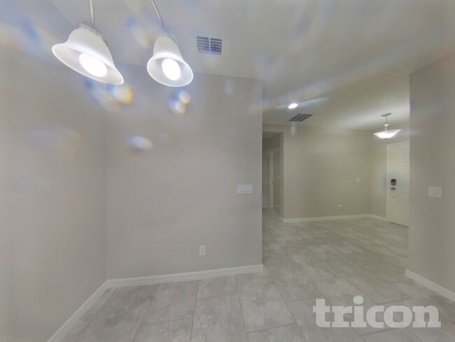 Building Photo - 34633 Salerno Cir